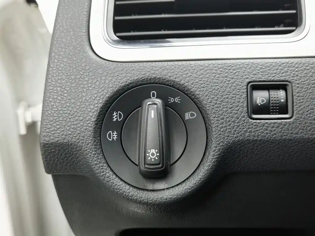 Skoda Rapid — миниатюра 21