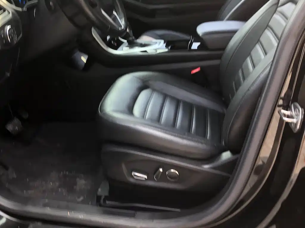 Ford Edge — миниатюра 18