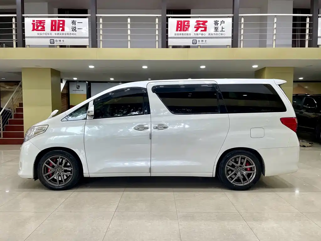 Toyota Alphard 2011 3.5L Luxury