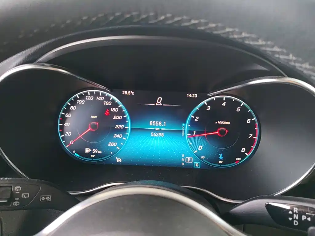 Mercedes-Benz GLC — миниатюра 12