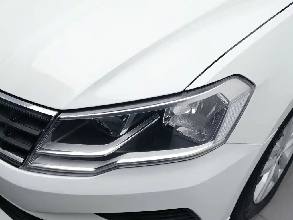 Volkswagen Jetta — миниатюра 7