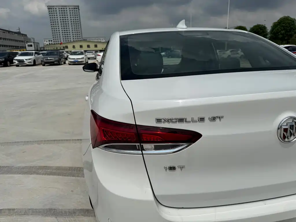 Buick Excelle — миниатюра 16