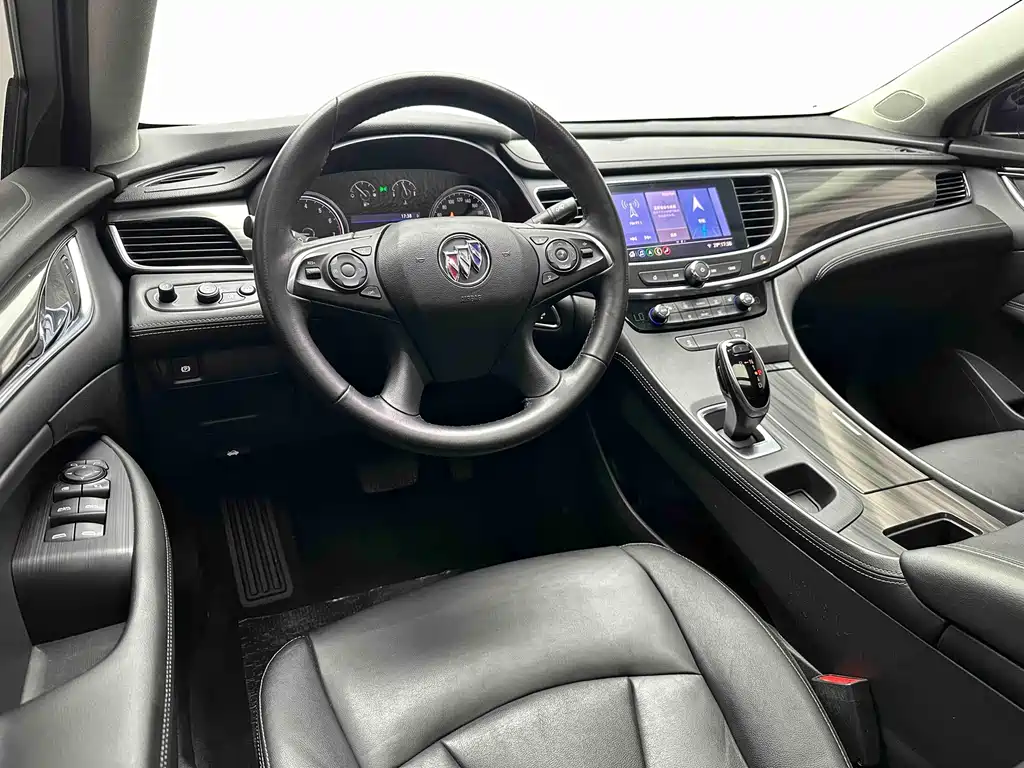 Buick LaCrosse — миниатюра 13