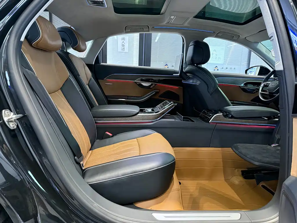 Audi A8 — миниатюра 10