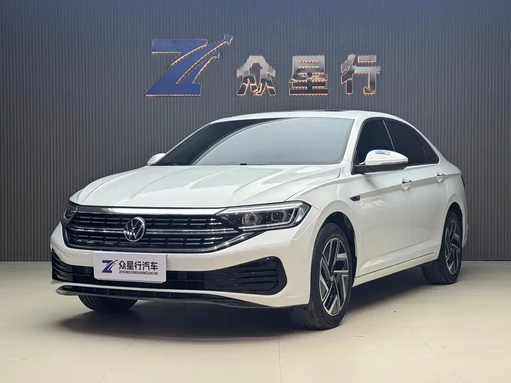 Volkswagen Sagitar 2022