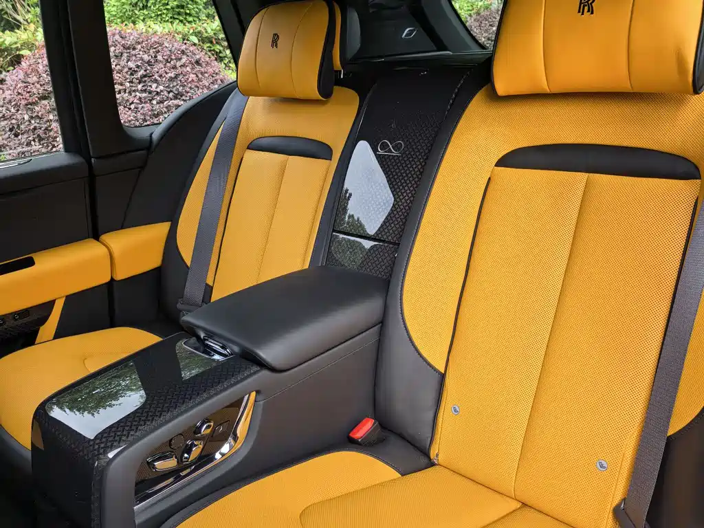 Rolls-Royce Cullinan 2025 Black Badge