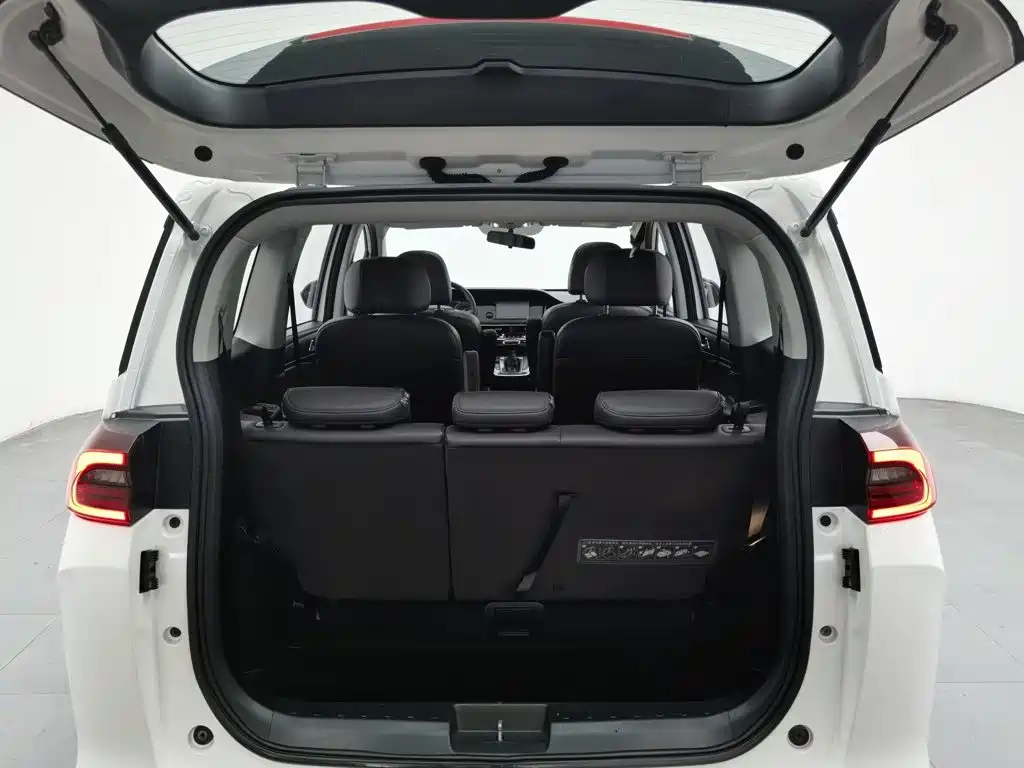 GAC Motor Trumpchi M6 — миниатюра 16