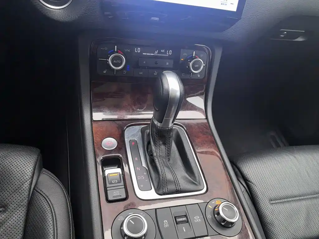 Volkswagen Touareg — миниатюра 13