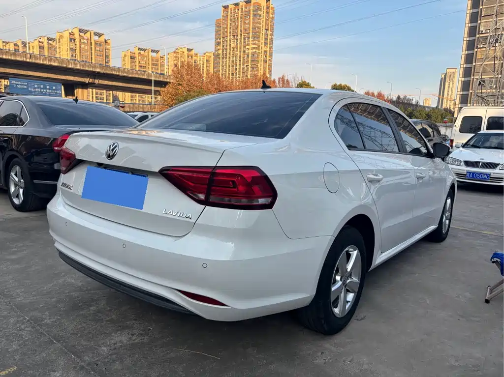 VOLKSWAGEN LAVIDA