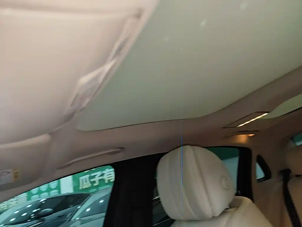 Mercedes-Benz E-Class — миниатюра 18