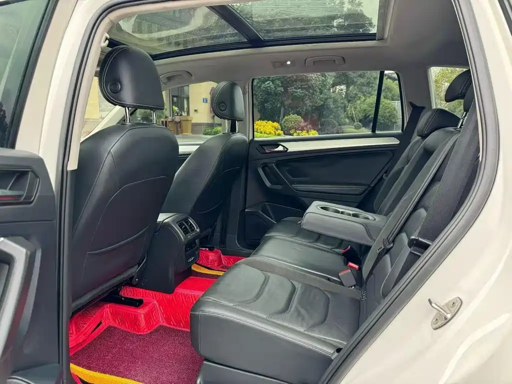 Volkswagen Tiguan L — миниатюра 6