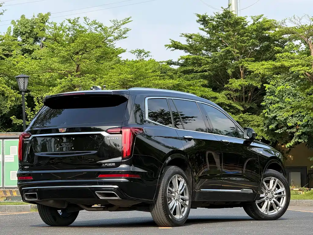 Cadillac XT6 — миниатюра 5