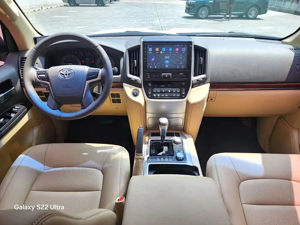 Toyota Land Cruiser — миниатюра 5