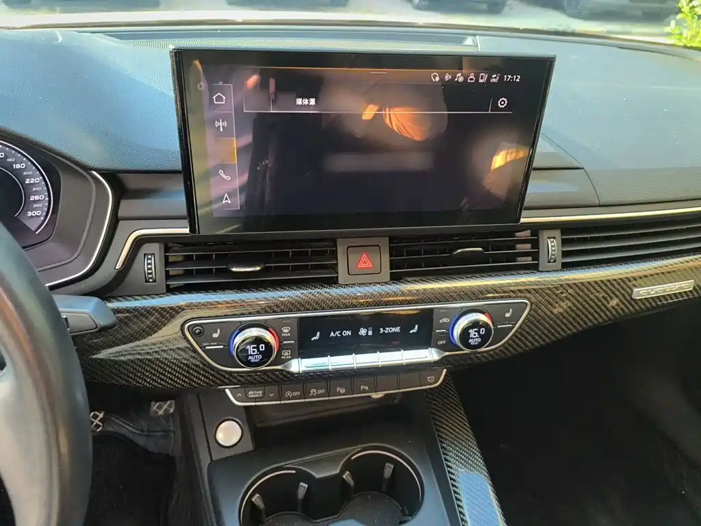 Audi A4L — миниатюра 6