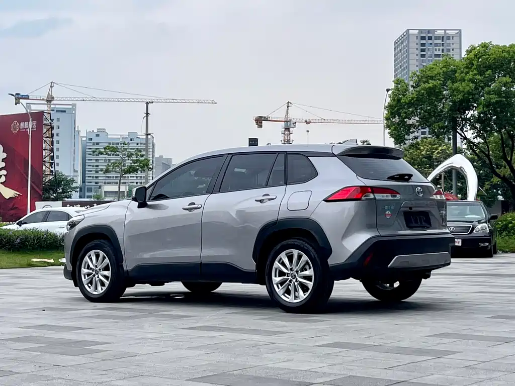 Toyota Corolla Cross — миниатюра 5