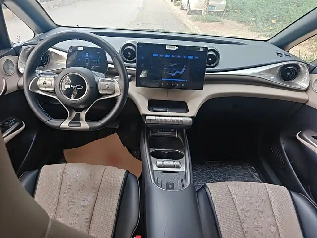 BYD Dolphin — миниатюра 10