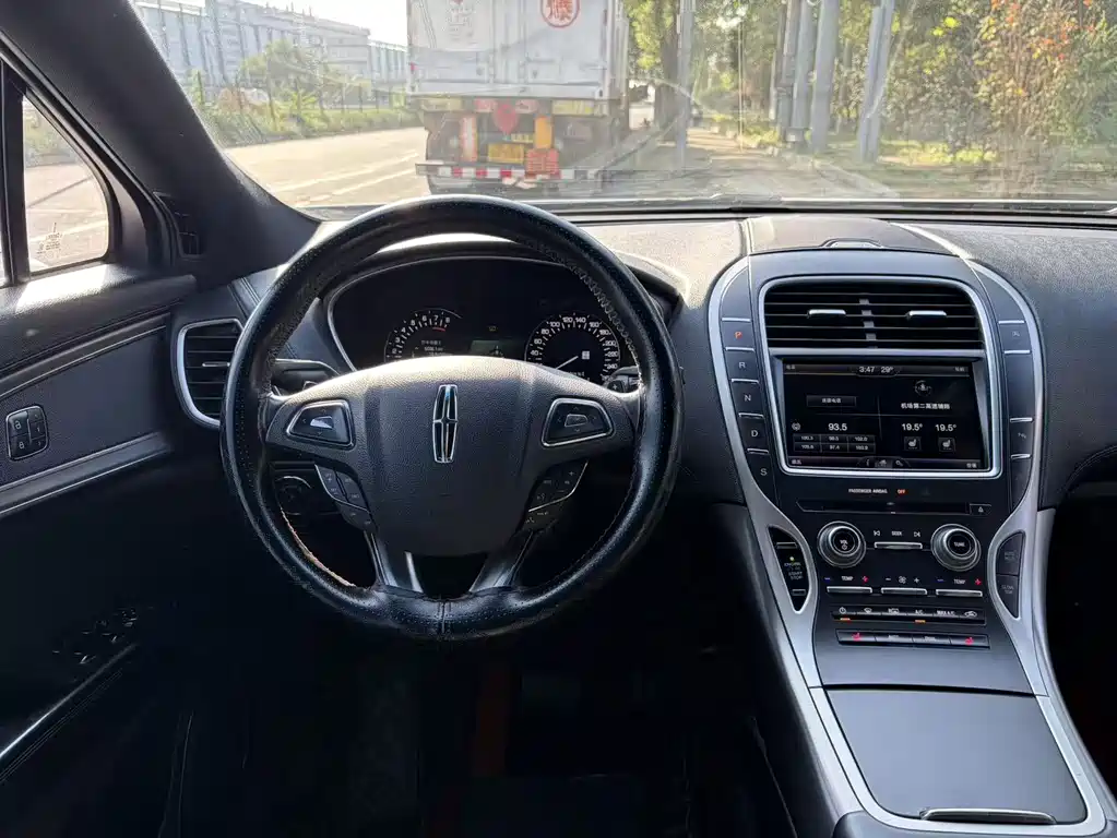 Lincoln MKX — миниатюра 12