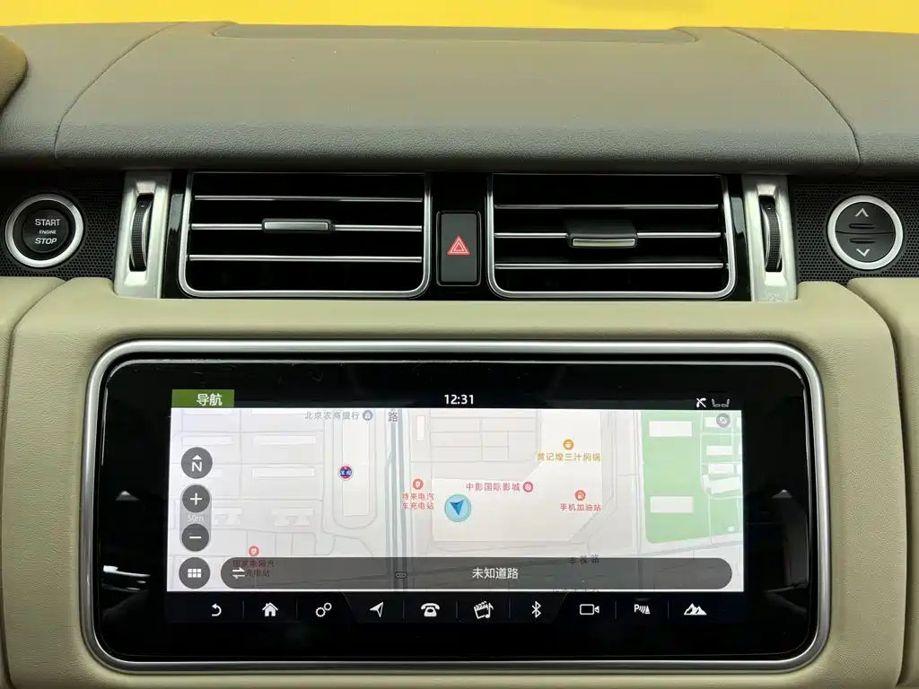 Land Rover Range Rover — миниатюра 22
