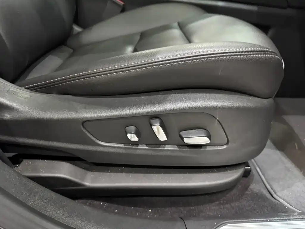 Cadillac XT5 — миниатюра 15