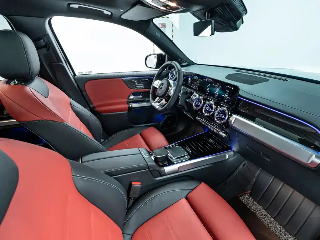 MERCEDES-BENZ GLB AMG