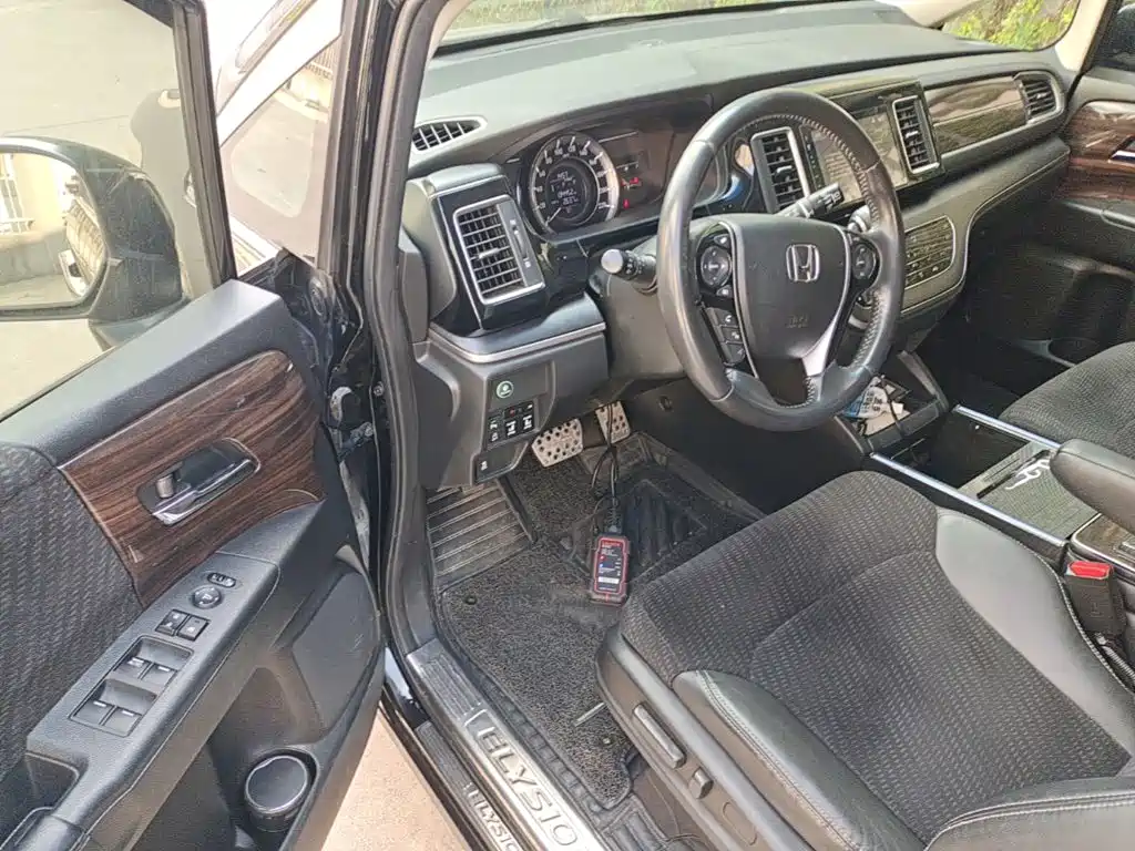 Honda Elysion — миниатюра 16