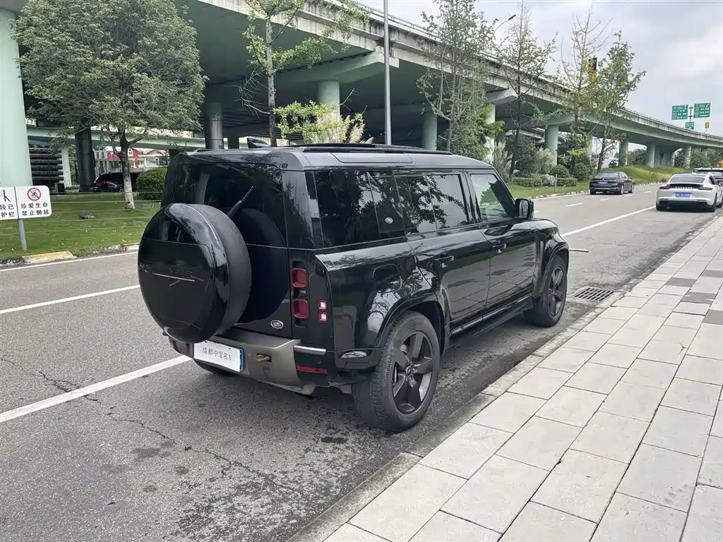 Land Rover Defender — миниатюра 3