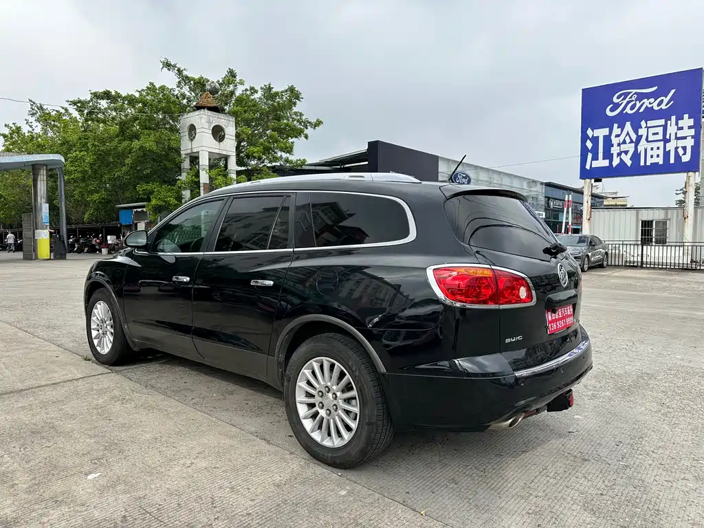 Buick Enclave — миниатюра 6