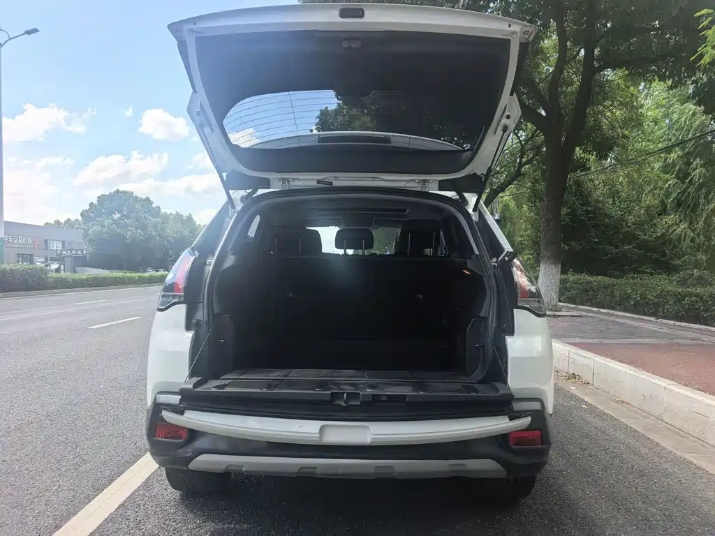 Peugeot 3008 — миниатюра 5