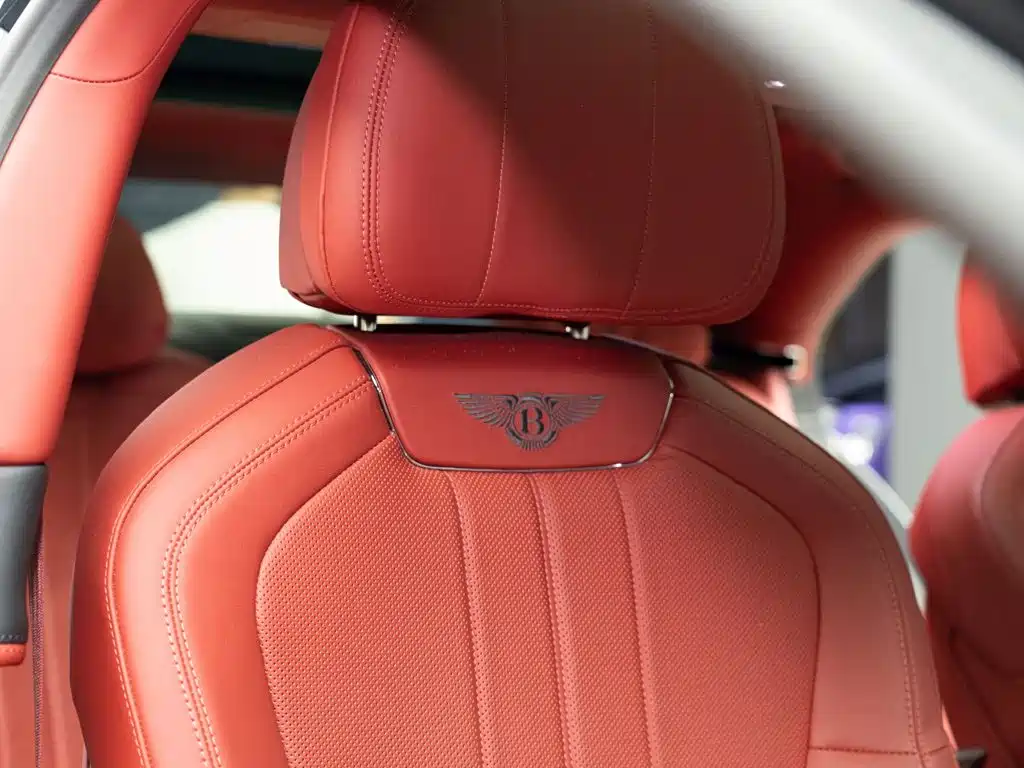 Bentley Flying Spur — миниатюра 14