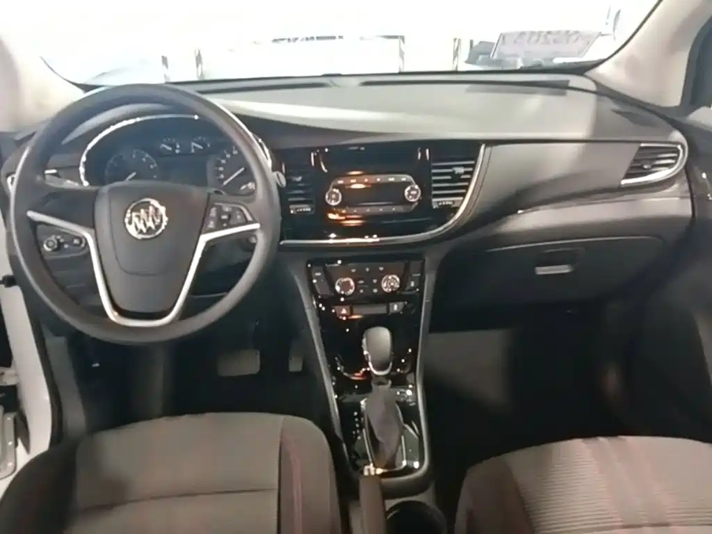 Buick Encore — миниатюра 10