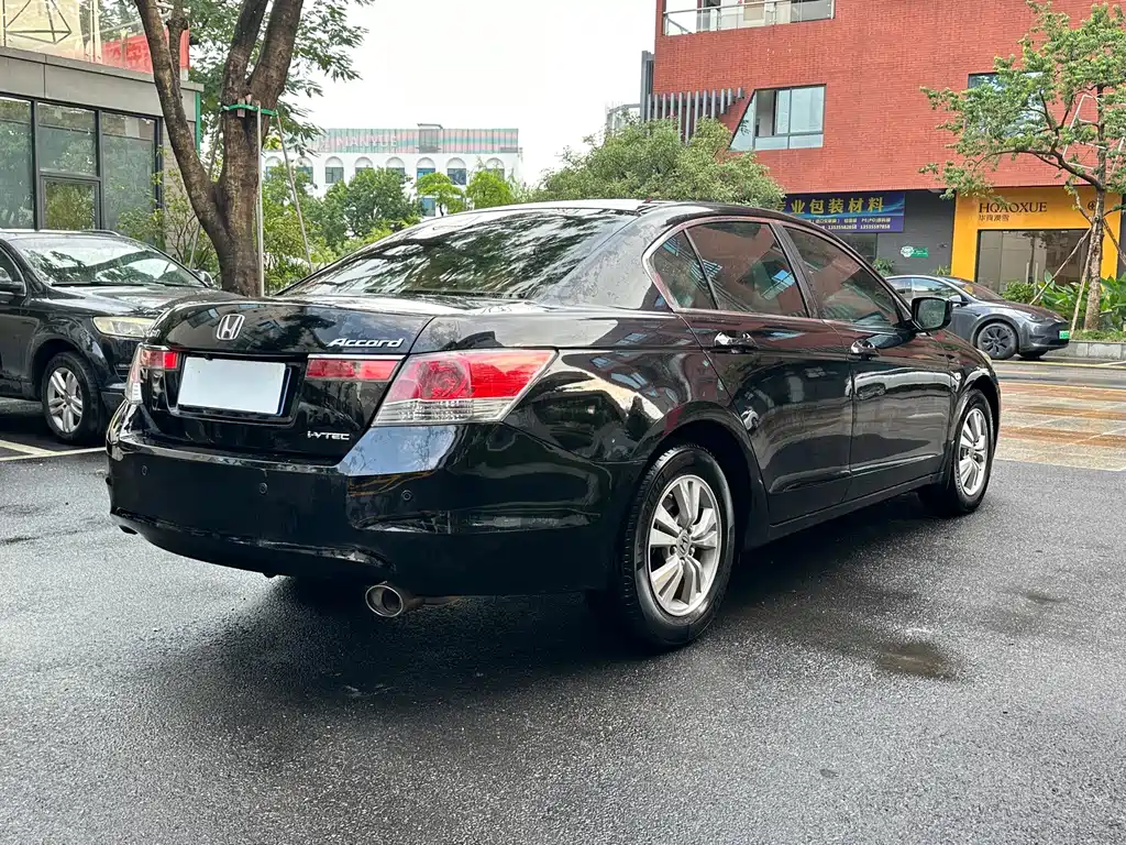 Honda Accord — миниатюра 4