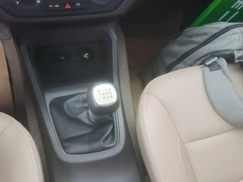 Wuling Hongguang — миниатюра 14