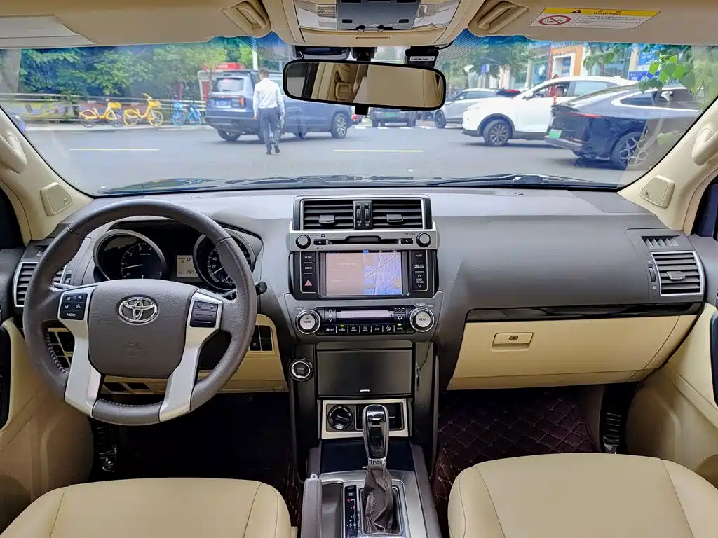 Toyota Prado — миниатюра 10