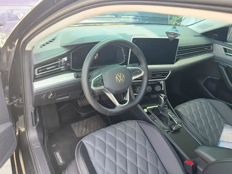 Volkswagen Sagitar — миниатюра 12