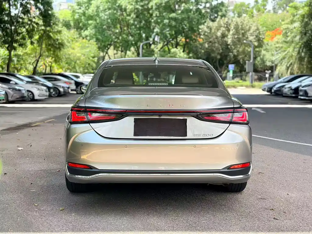 Lexus ES 2025 200 Premium