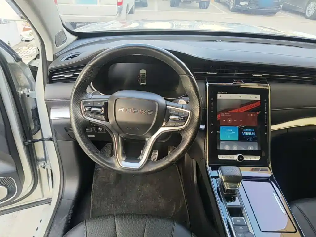 Roewe RX5 MAX — миниатюра 11