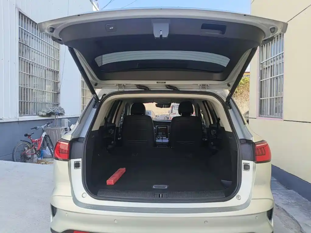 Roewe RX5 MAX — миниатюра 19