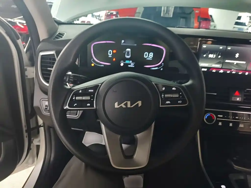 Kia Seltos — миниатюра 11