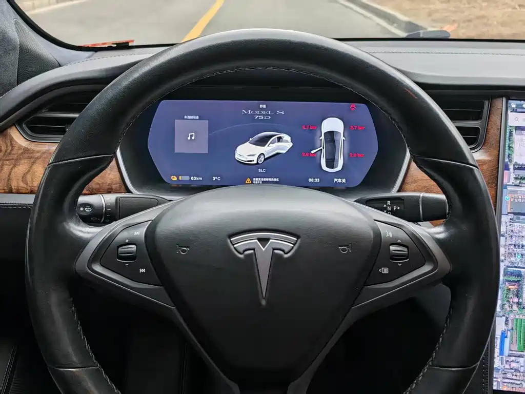 TESLA MODEL S