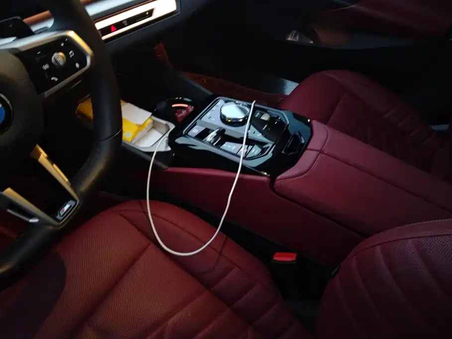 BMW 5 Series — миниатюра 16