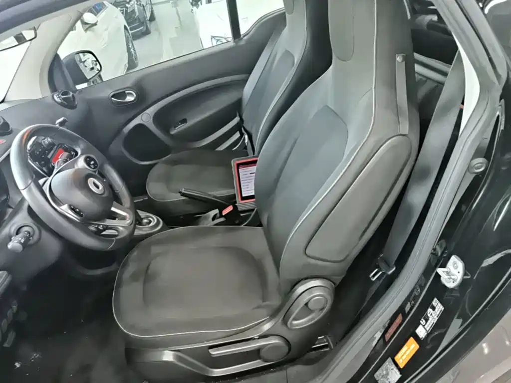 smart Smart Fortwo — миниатюра 17