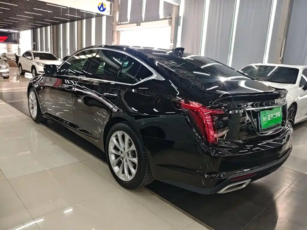 Cadillac CT5 — миниатюра 5