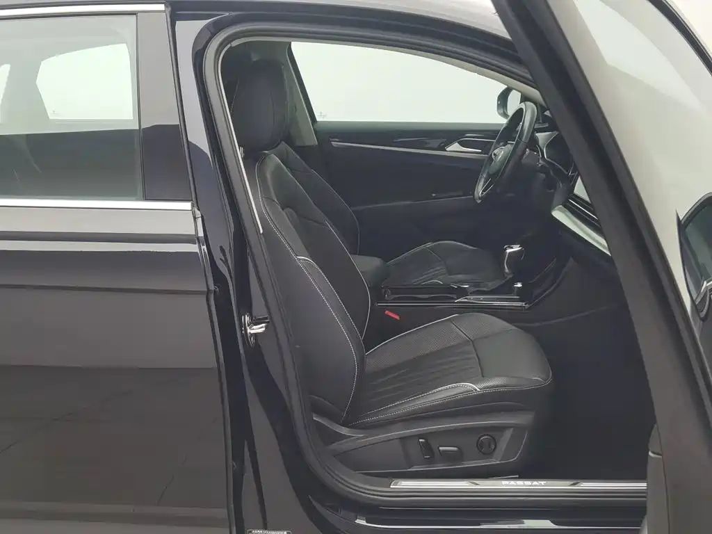 Volkswagen Passat — миниатюра 23