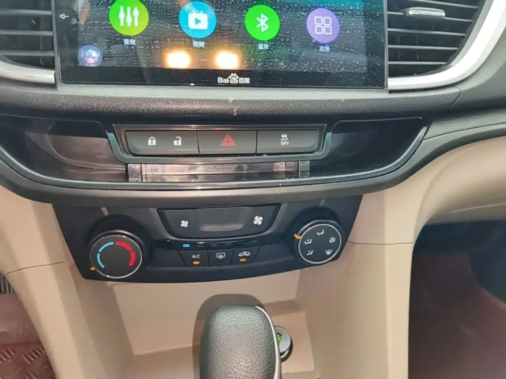 Buick Excelle — миниатюра 13