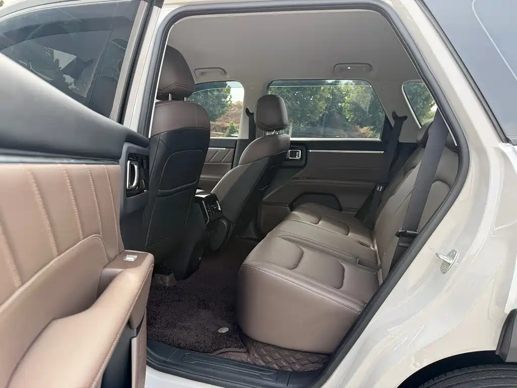 Wuling Xingguang 560 New Energy — миниатюра 9