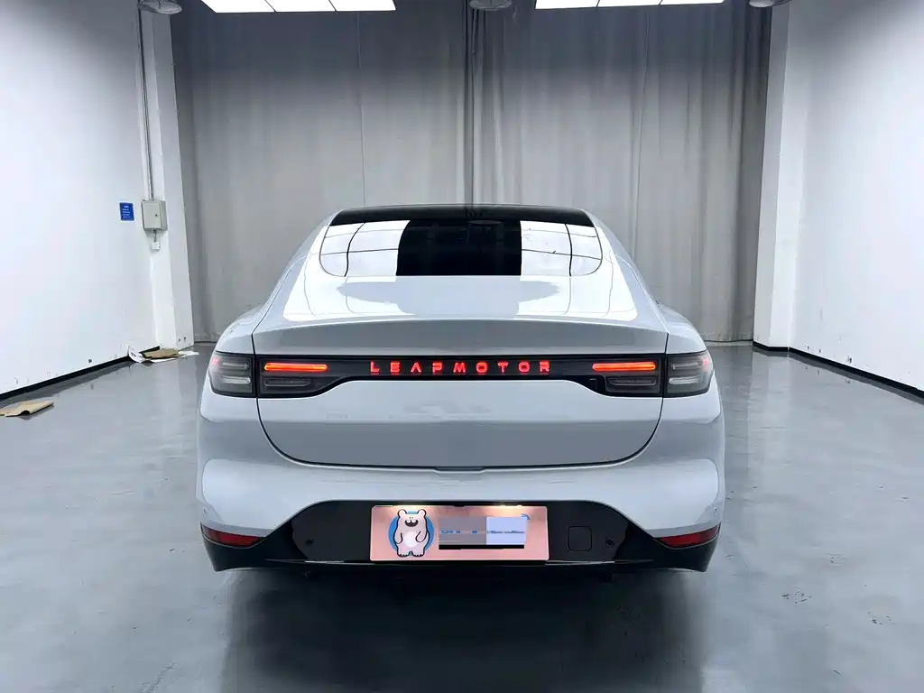 Leapmotor Leapmotor C01 — миниатюра 4