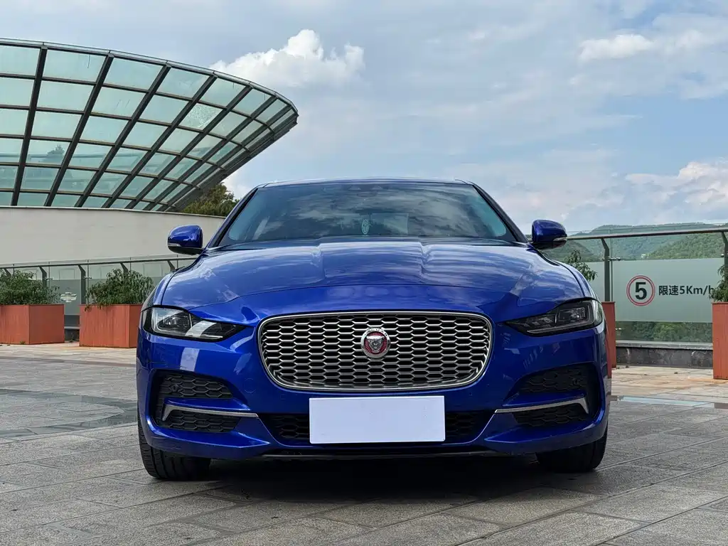 Jaguar XEL — миниатюра 2