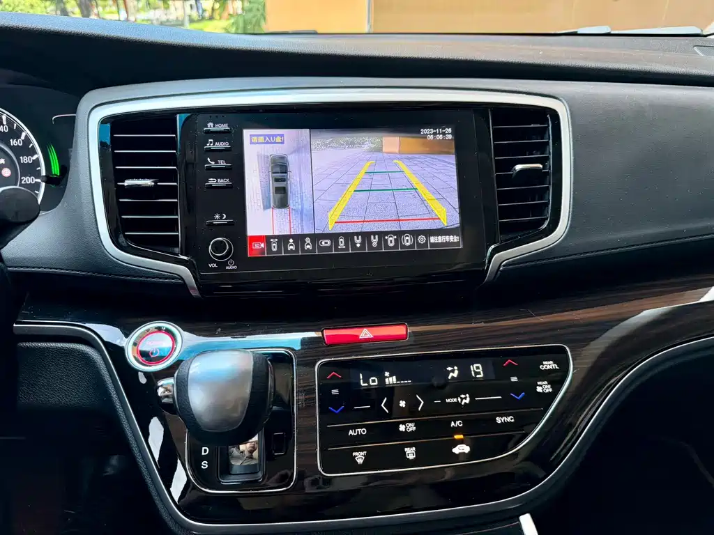 Honda Odyssey — миниатюра 9