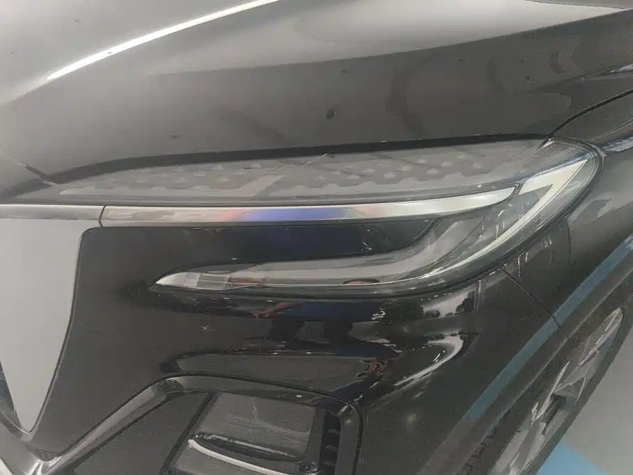 Hongqi Hongqi HS3 PHEV — миниатюра 5