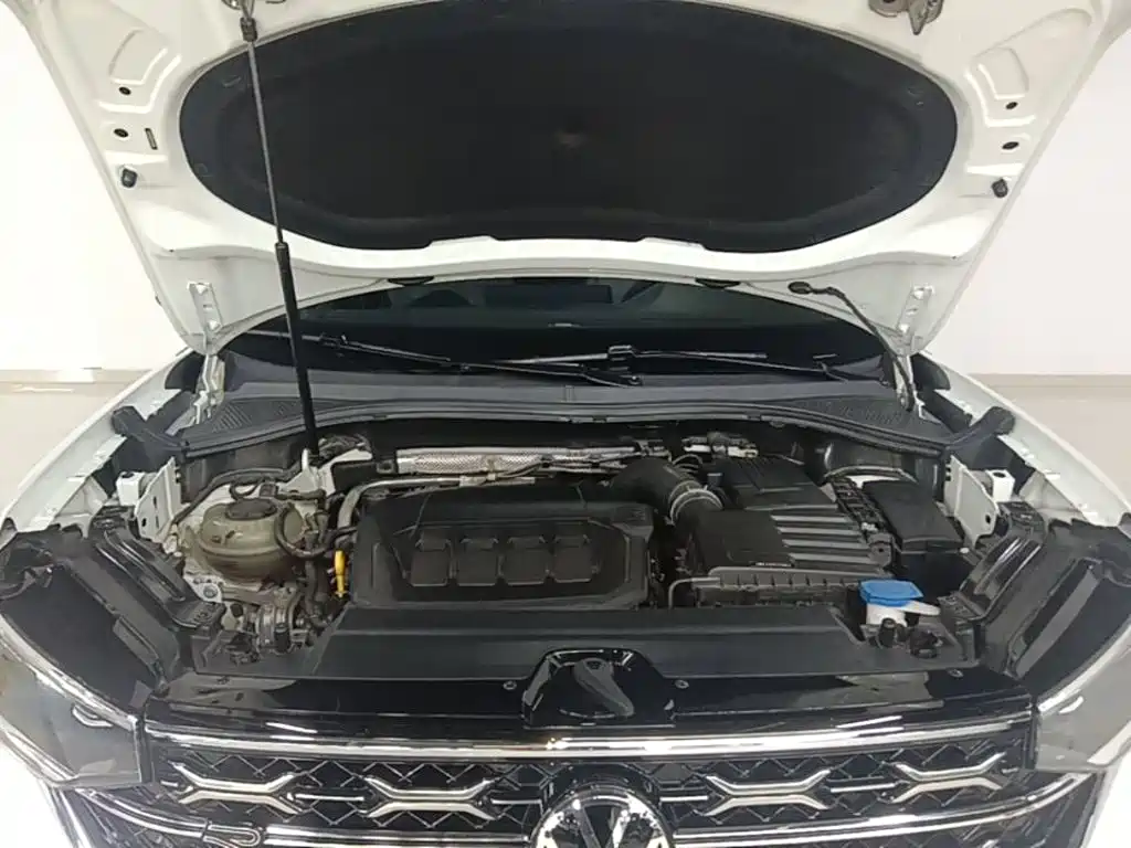 Volkswagen X — миниатюра 20
